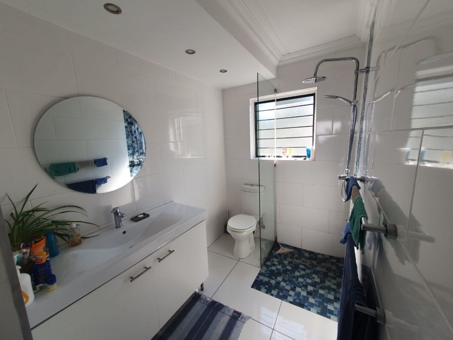 2 Bedroom Property for Sale in Maitland Western Cape